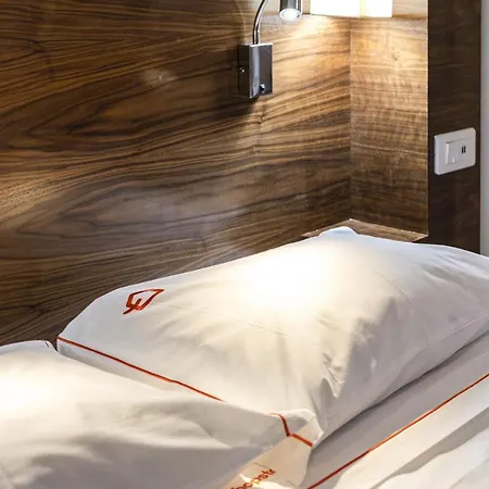 Hopstays Wine Cellars - With Terrace * Порту